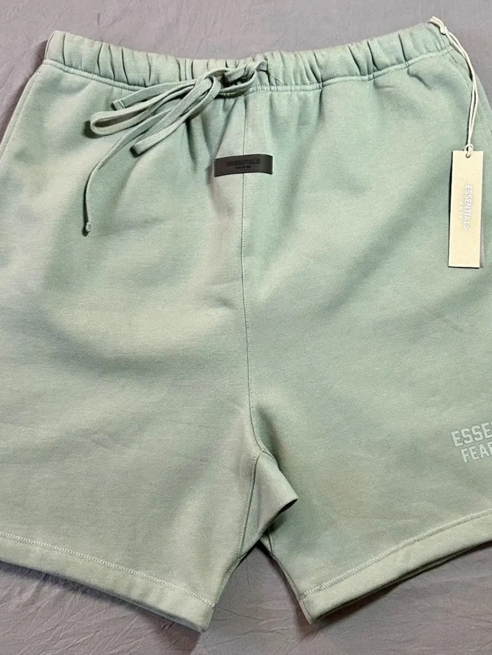 Essentials Fear of God Men’s Sycamore Fleece Shorts Medium